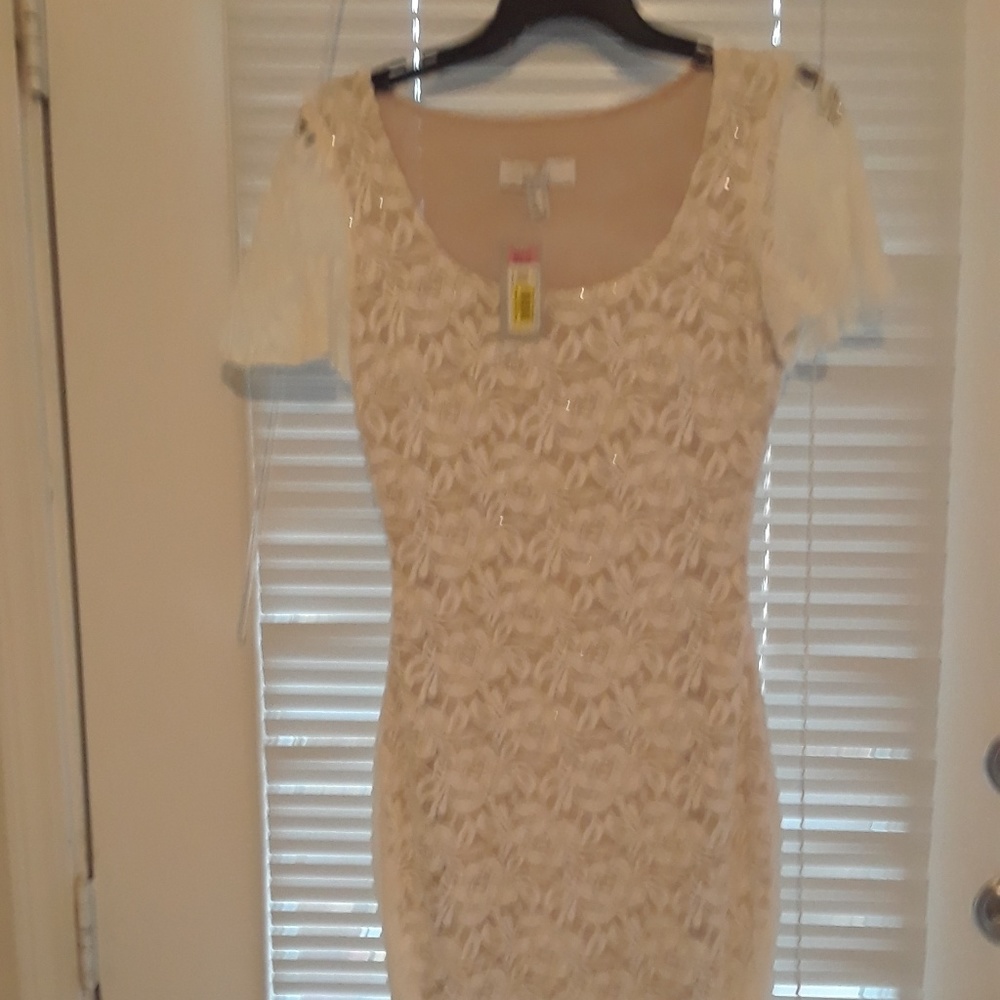 NWT size 2 ivory lace cocktail dress SEND OFFERS!